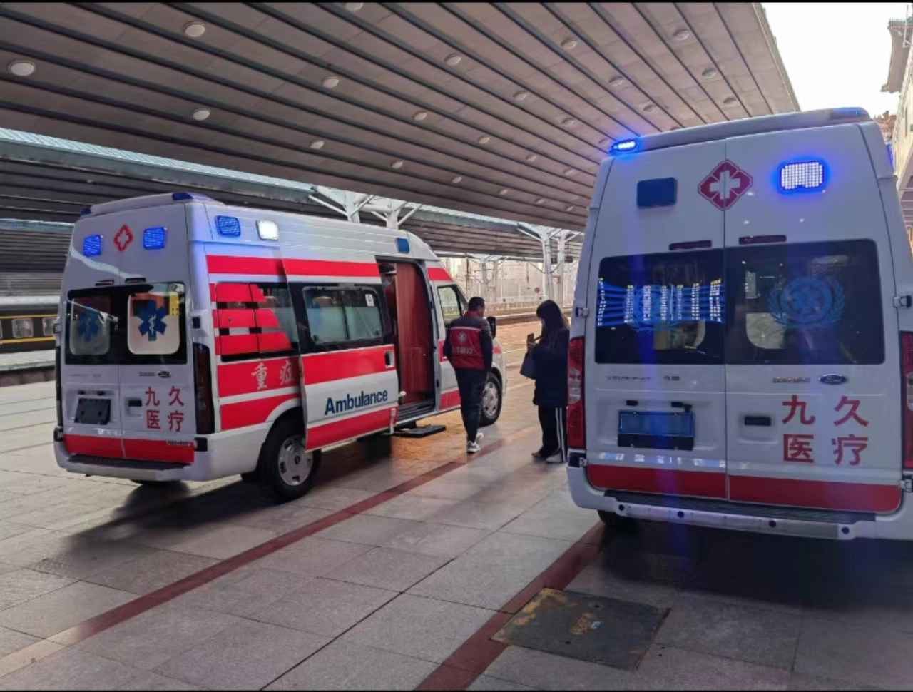 保靖县救护车长途转运